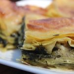 ispanaklı kıymalı börek nefis yemek tarifleri